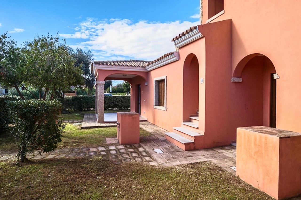 Iss Travel, La Ginestra - 2-Bedroom Apartment With Terrace And View Over Tavolara Island San Teodoro  Exterior foto